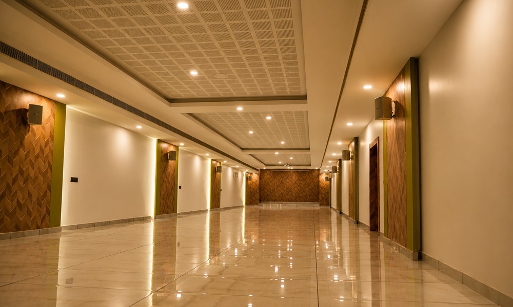 Business Hall  (Oakwood Conference Hall)